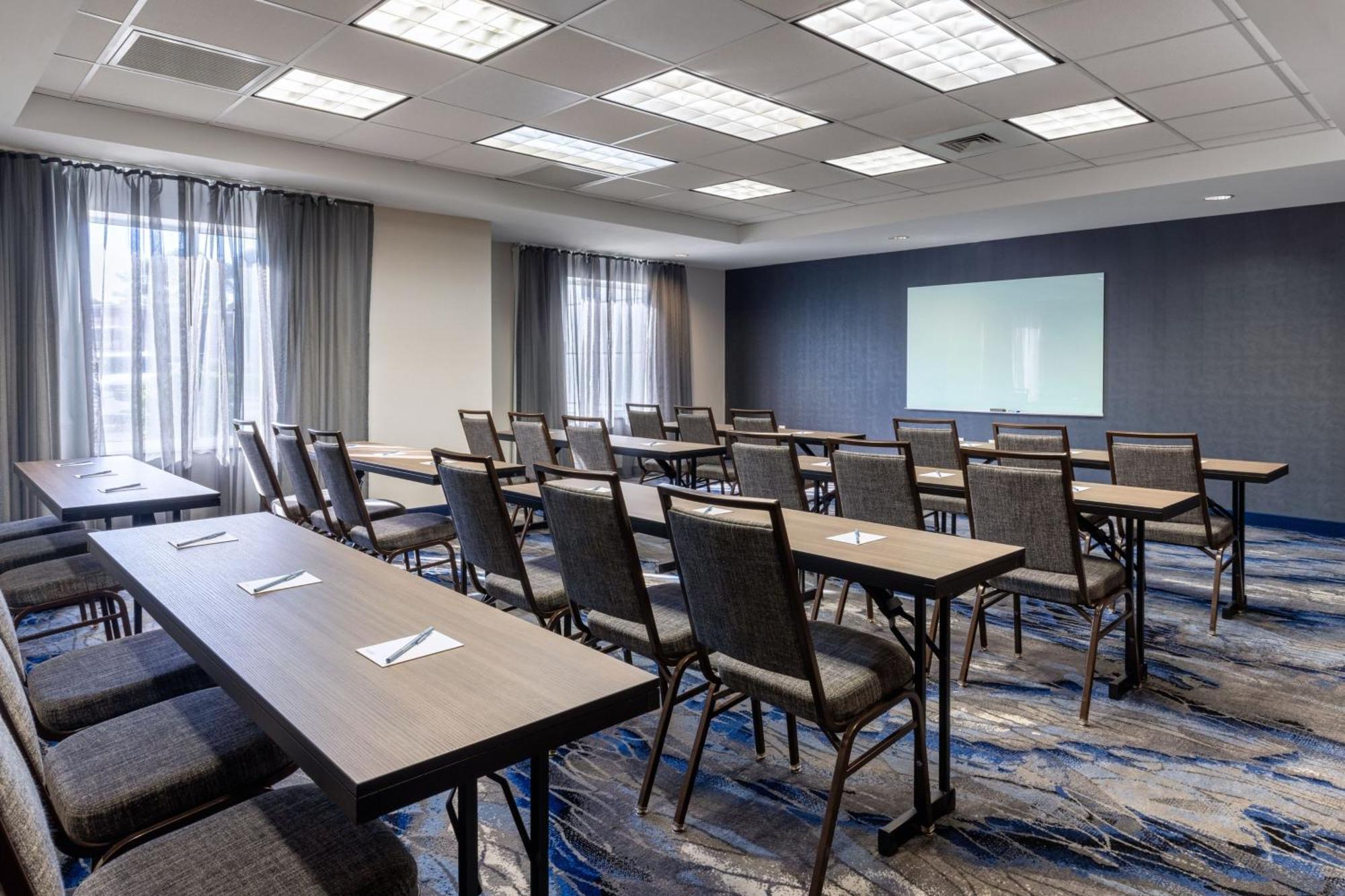 Fairfield Inn & Suites By Marriott Smithfield Εξωτερικό φωτογραφία