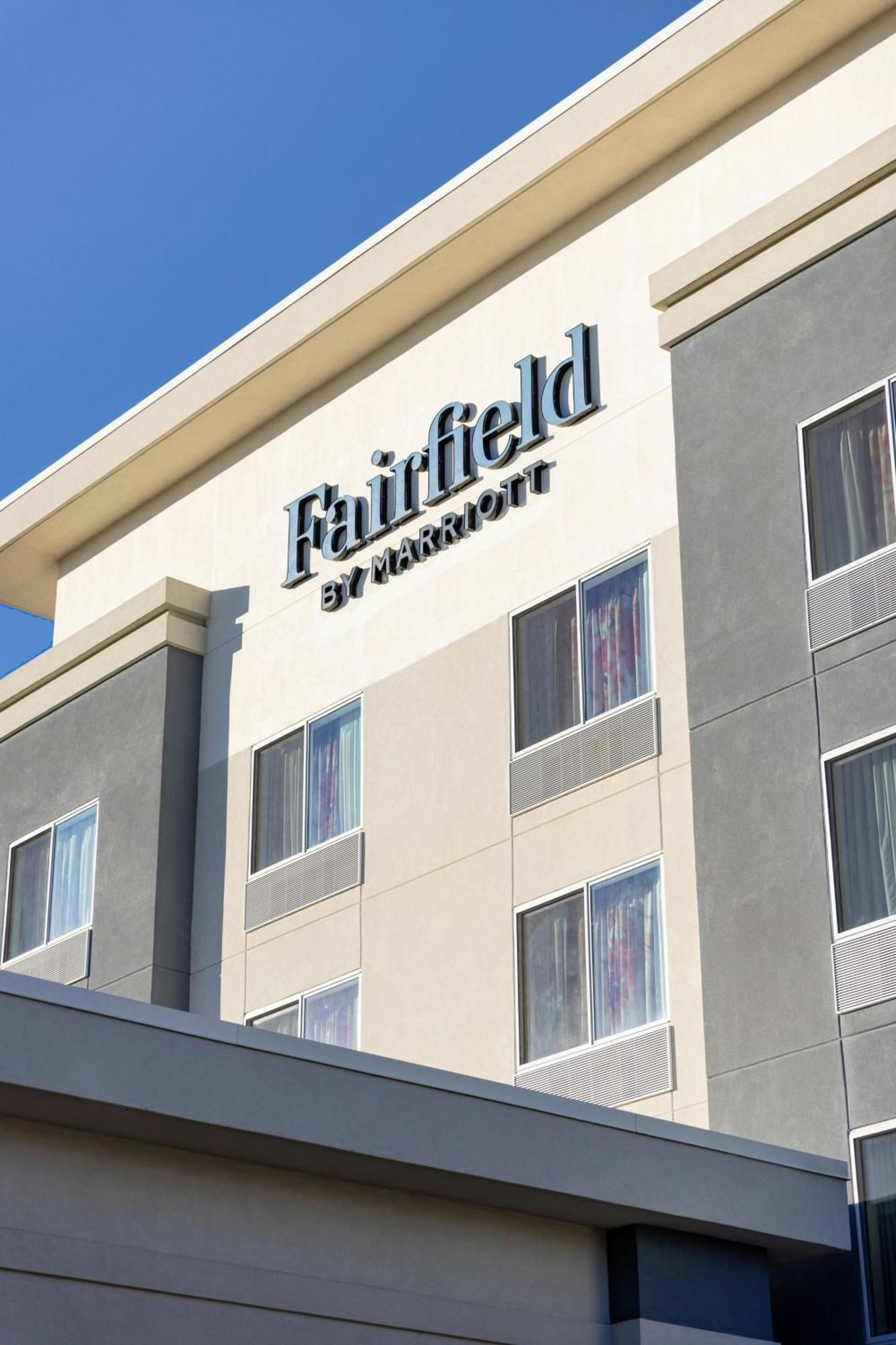 Fairfield Inn & Suites By Marriott Smithfield Εξωτερικό φωτογραφία